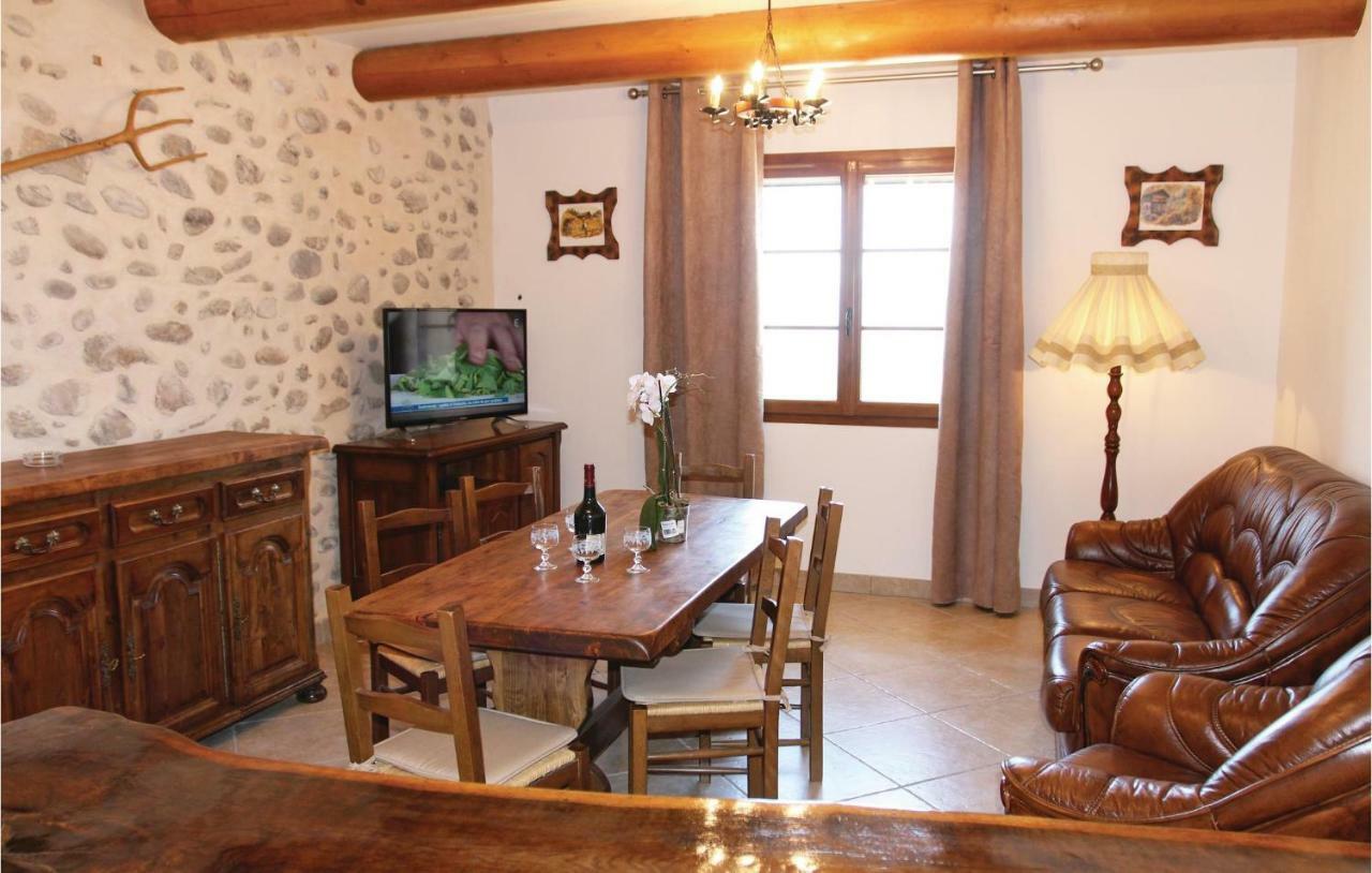 2 Bedroom Awesome Home In Sigoyer Sigoyer  Zewnętrze zdjęcie